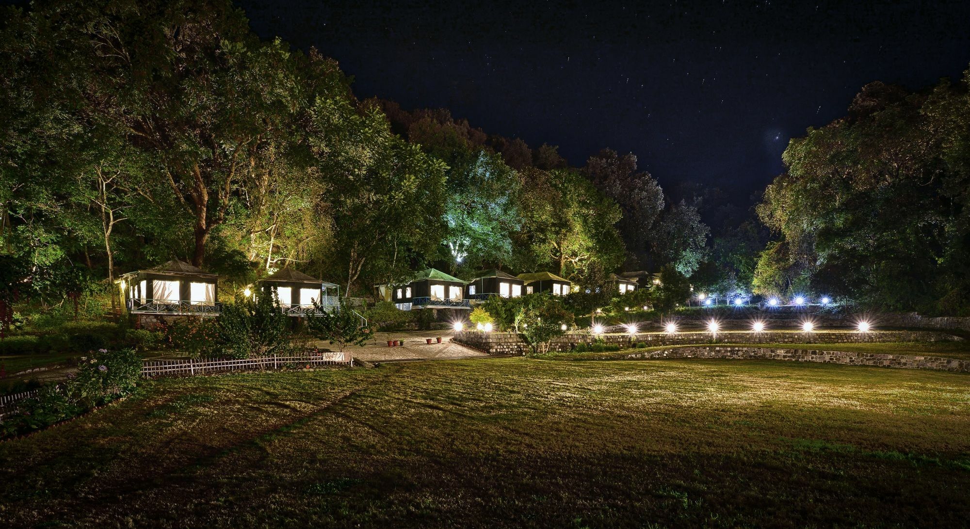 Latitude 29 By The Lake Resort Naukuchiatal Exterior foto