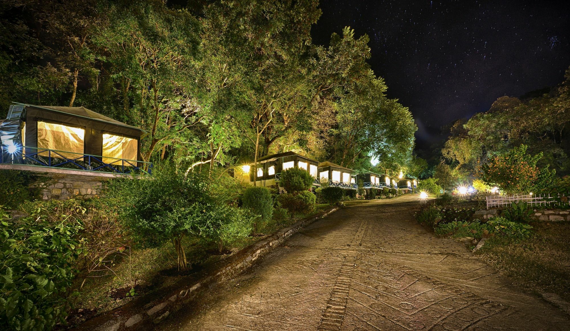 Latitude 29 By The Lake Resort Naukuchiatal Exterior foto